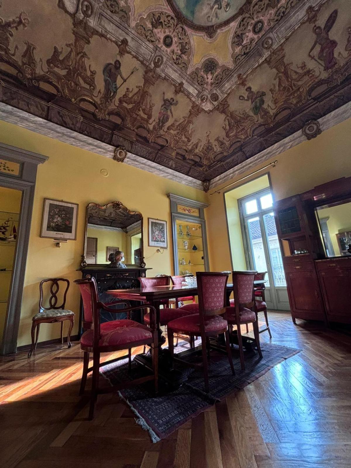 Splendido Appartamento XVIII Secolo Torino Exterior foto