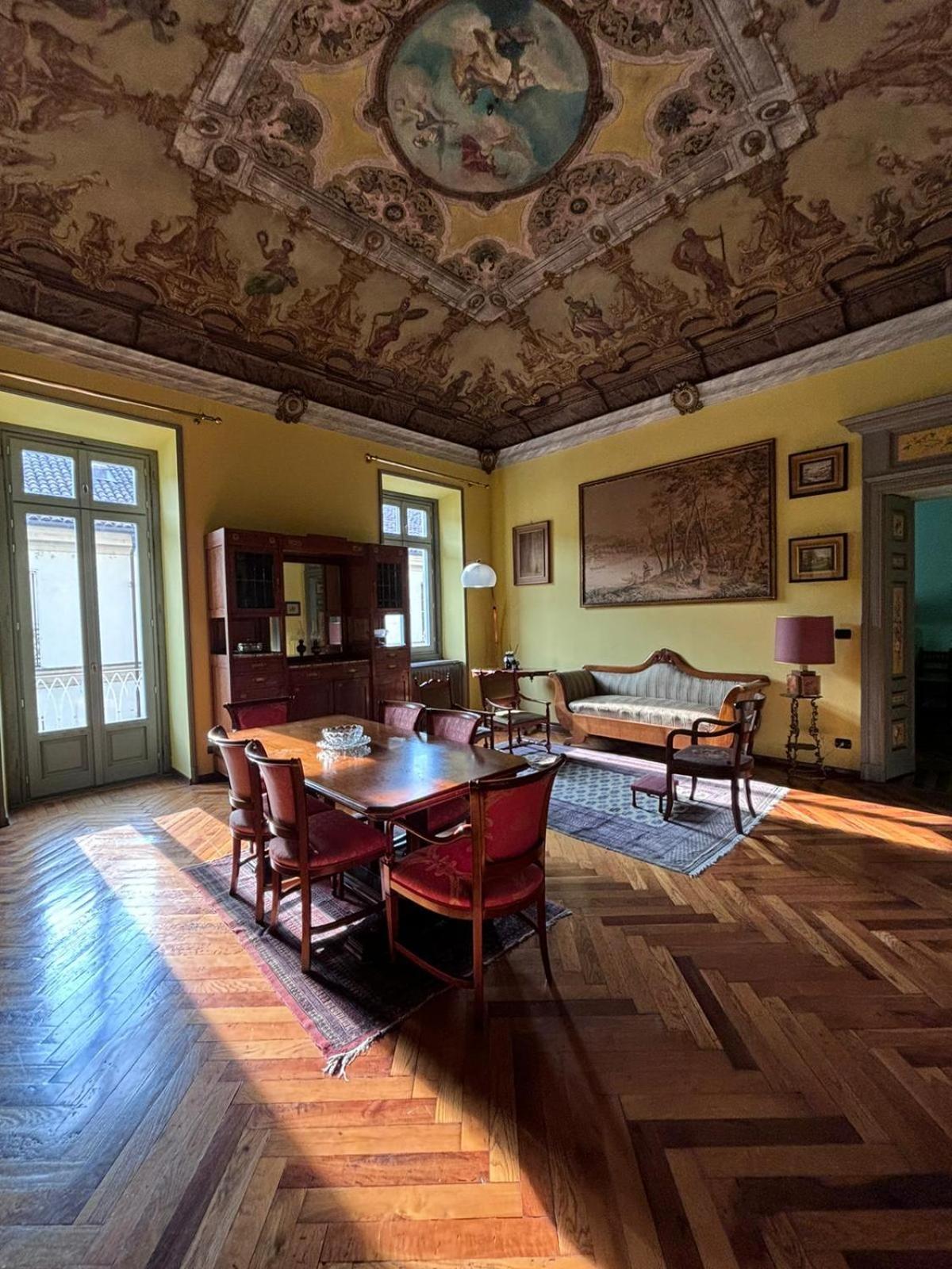 Splendido Appartamento XVIII Secolo Torino Exterior foto